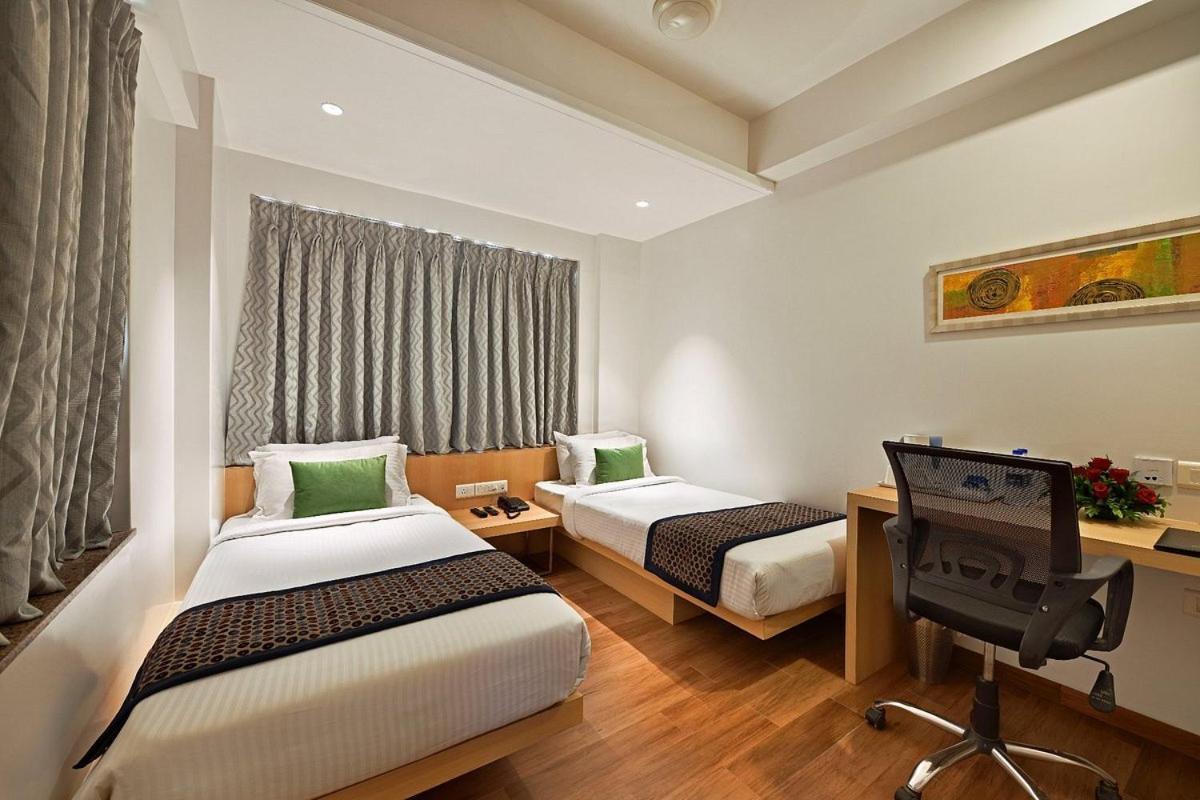 Hotel Leafio Marigold-Near Airport Βομβάη Εξωτερικό φωτογραφία
