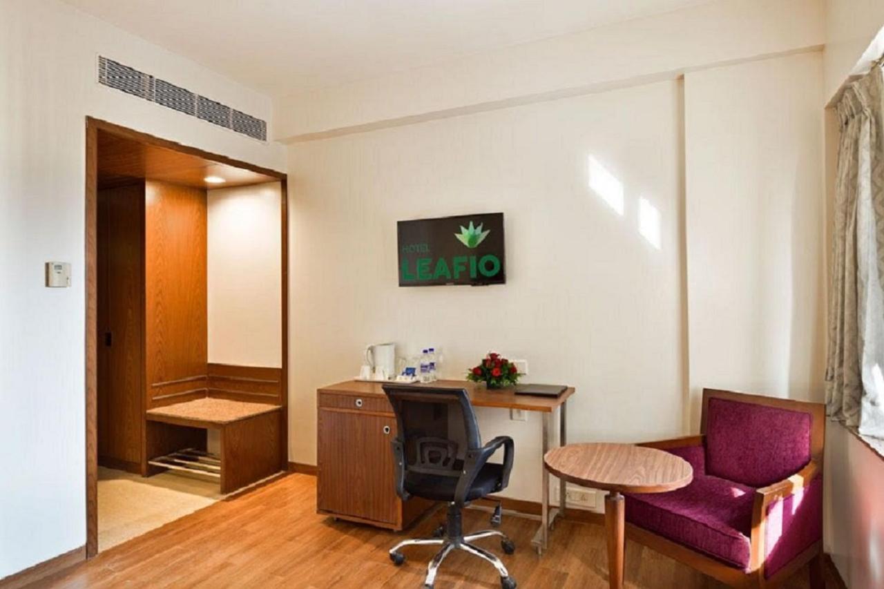 Hotel Leafio Marigold-Near Airport Βομβάη Εξωτερικό φωτογραφία
